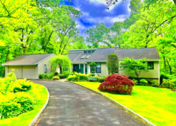 99 LAW RD BRIARCLIFF MANOR NY 10510 Single Family Residence For Sale