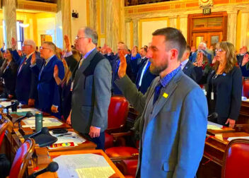 Montana lawmakers sworn in for 68th legislative session